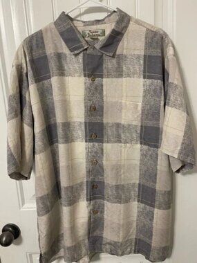Tommy Bahama Men’s XL 100% Silk Short Sleeve Plaid Button-Up in Gray and Cream